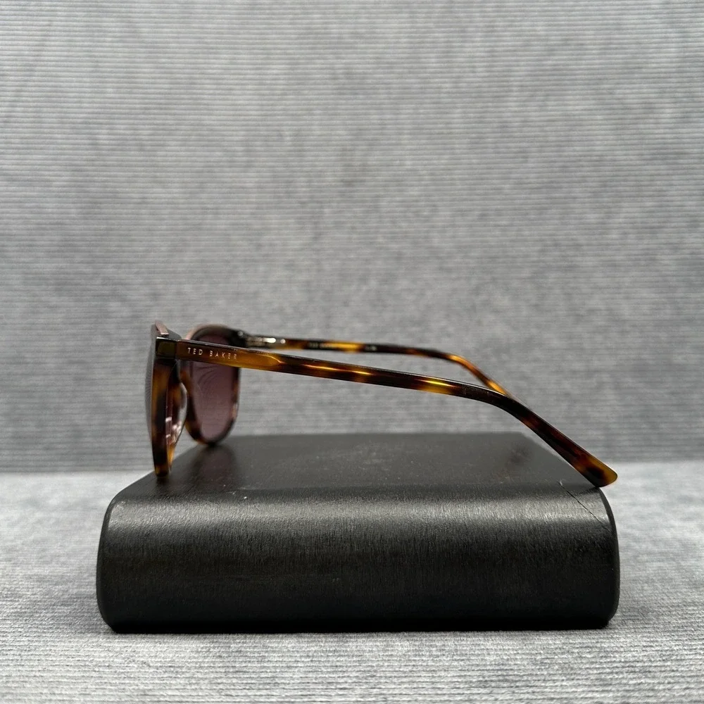Ted Baker London TBW098 Tortoise Cat Eye Y2K Sunglasses‎ Brown Gradient Lenses